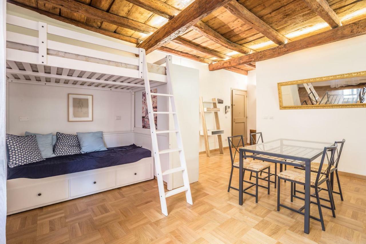 بولونيا Palazzo Bocchi - The Place Apartments المظهر الخارجي الصورة
